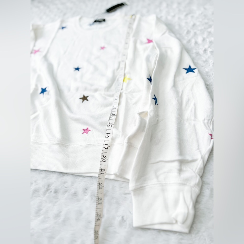 NWT- MONROW Boyfriend Sweatshirt with Allover Embroidered Star Print in Natural - Picture 11 of 11